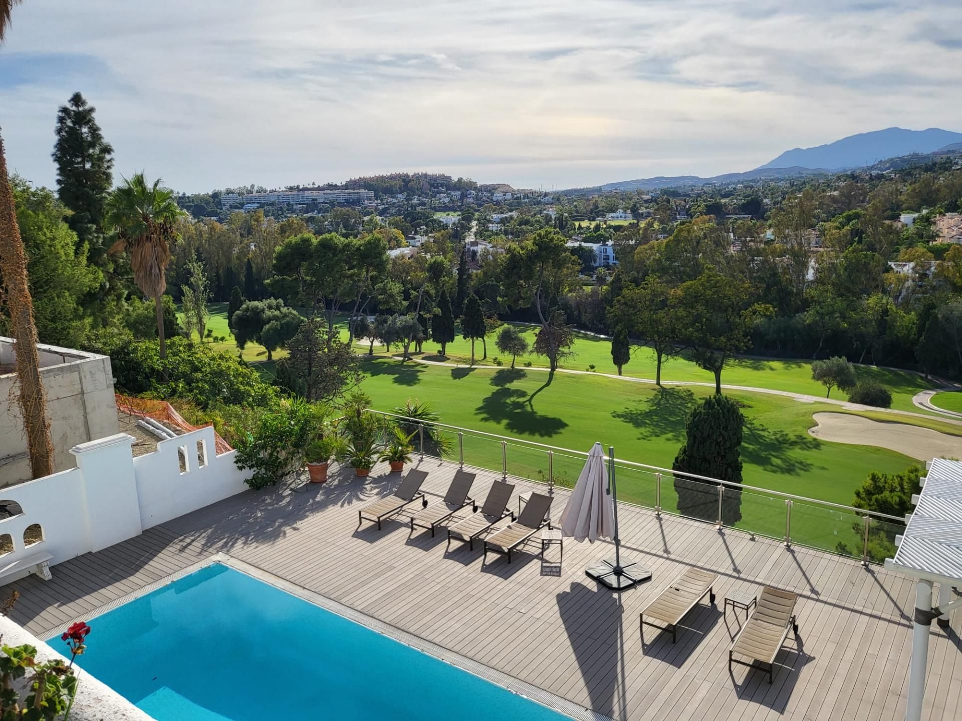 Terrassa de Casa o xalet en venda en Marbella amb Jardí privat, Terrassa i Piscina