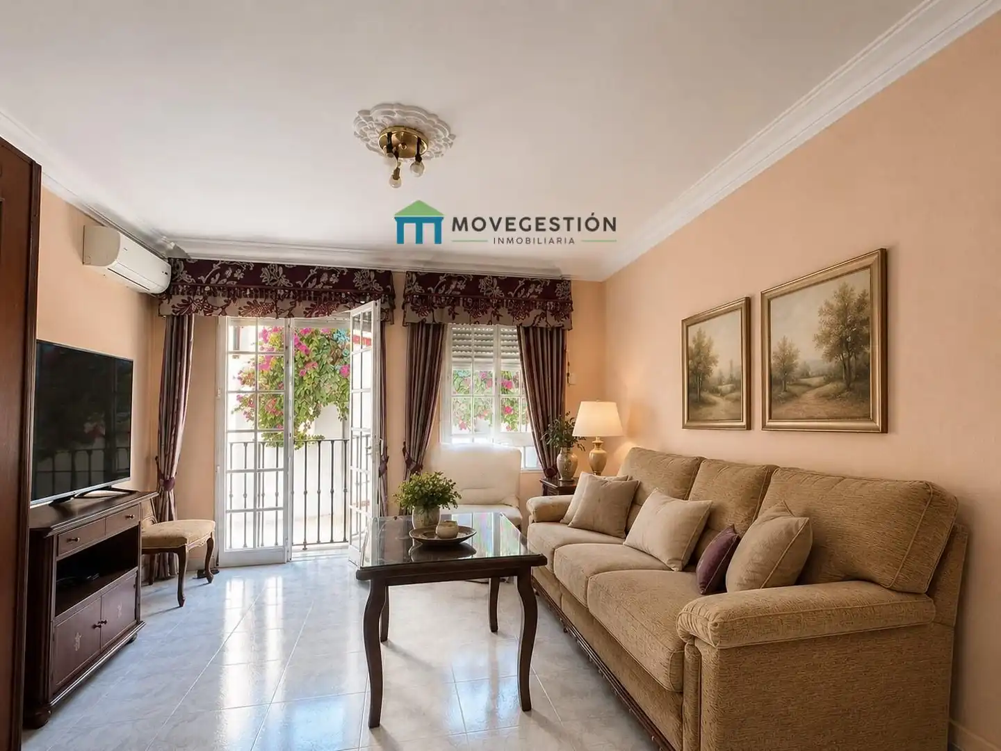 Sala de estar de Piso en venta en Ubrique con Terraza