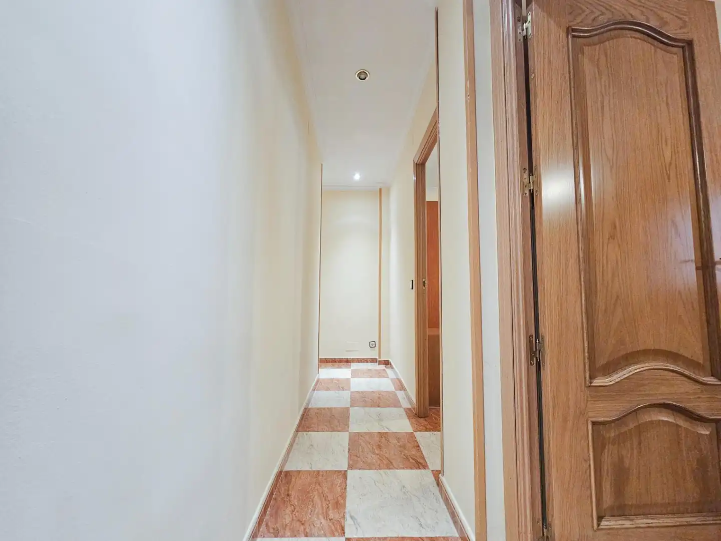 Ground floor for sale in Madrid