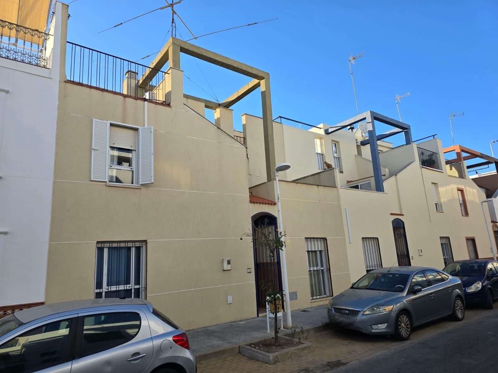 Exterior view of Single-family semi-detached for sale in Isla Cristina  with Air Conditioner, Heating and Terrace