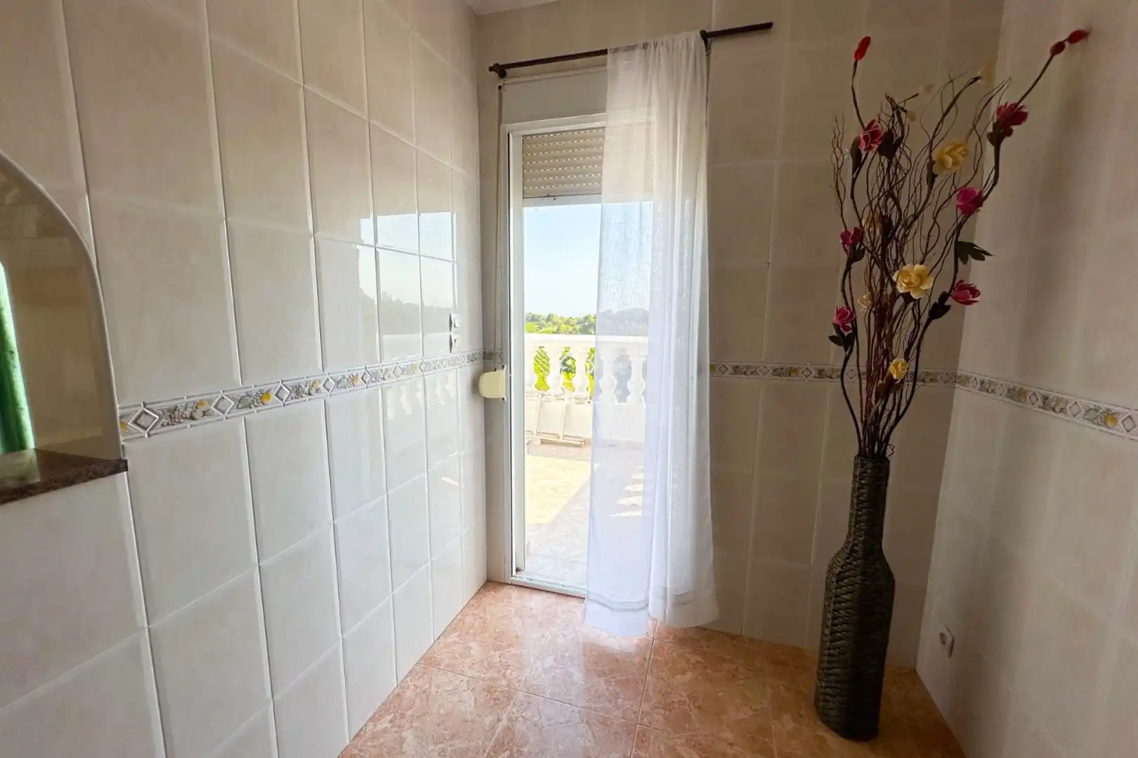 Badezimmer von Country house zur Miete in Pilar de la Horadada mit Privatgarten, Terrasse und Abstellraum