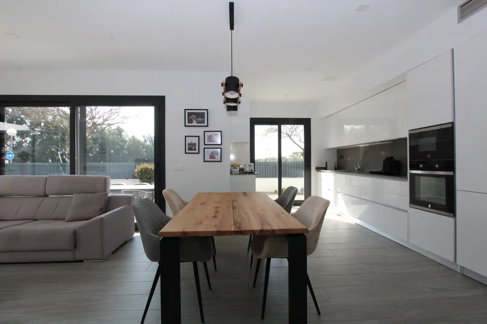 Comedor de Casa o chalet en venta en Montbrió del Camp con Aire acondicionado, Jardín privado y Piscina