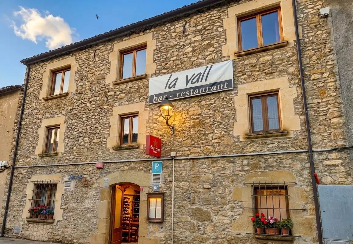 Country homes for sale in Sant Aniol de Finestres  with Air Conditioner, Heating and Private garden