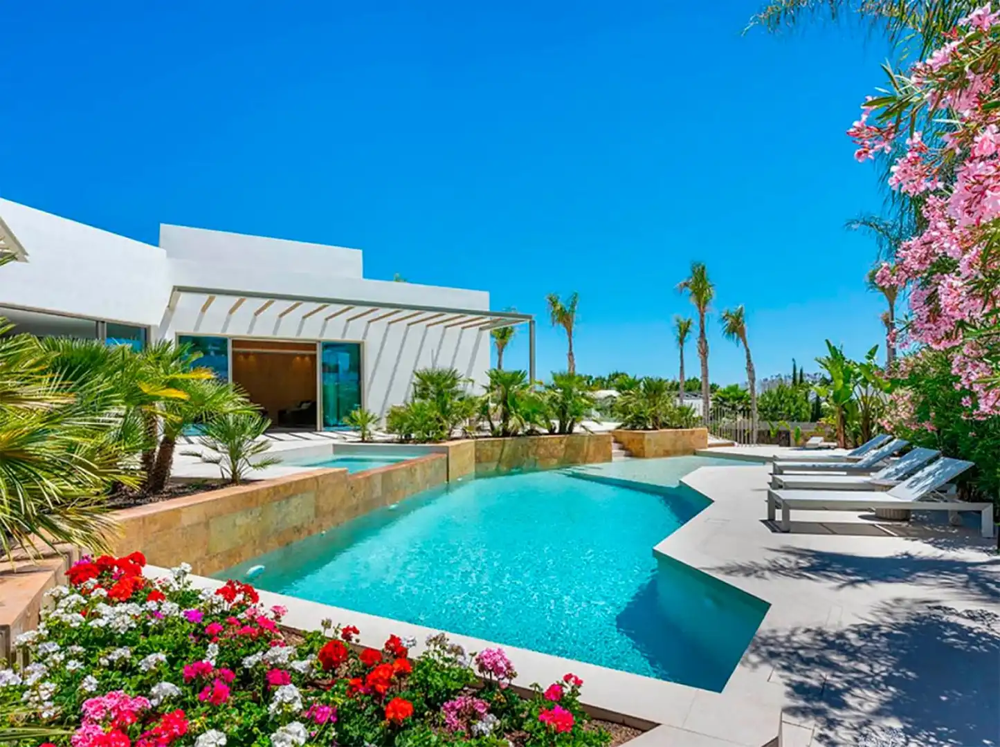 Swimming pool of Houses for sale in Orihuela  with Terrace, Storage room and Jacuzzi
