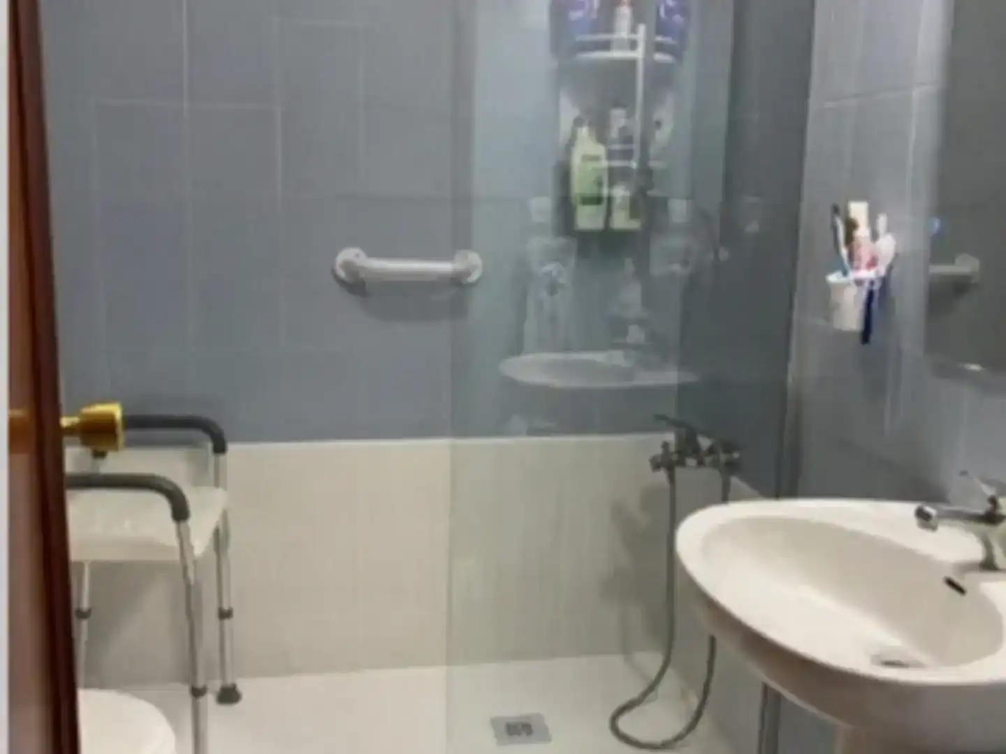 Bathroom of Flat for rent in Sanlúcar de Barrameda  with Air Conditioner, Furnished and Balcony