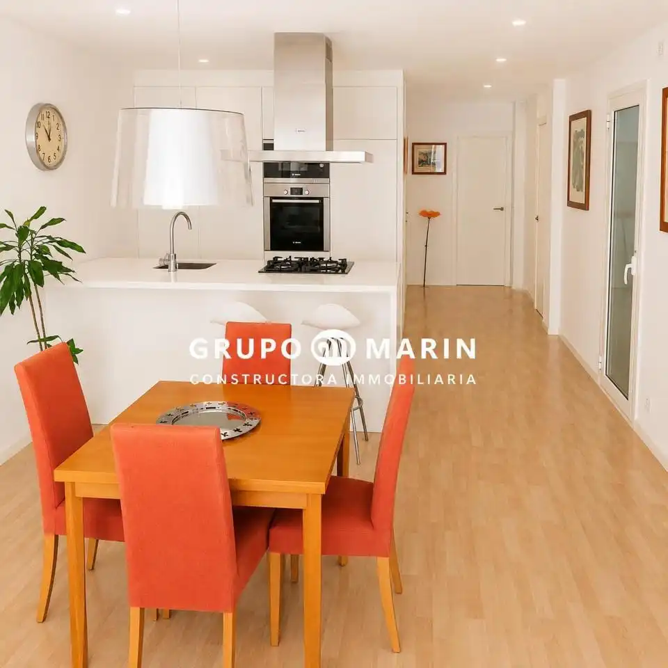 Flat with lift for sale in Avinguda Roma 13-15