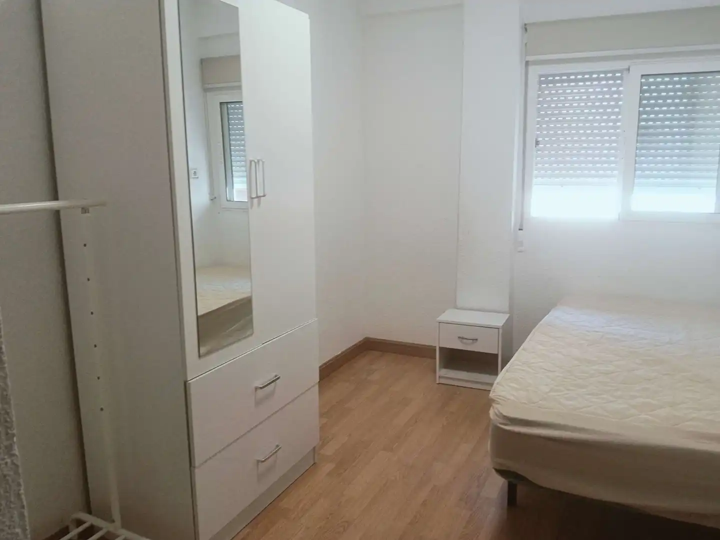 Bedroom of Flat for rent in Zaragoza  with Air Conditioner, Heating and Terrace
