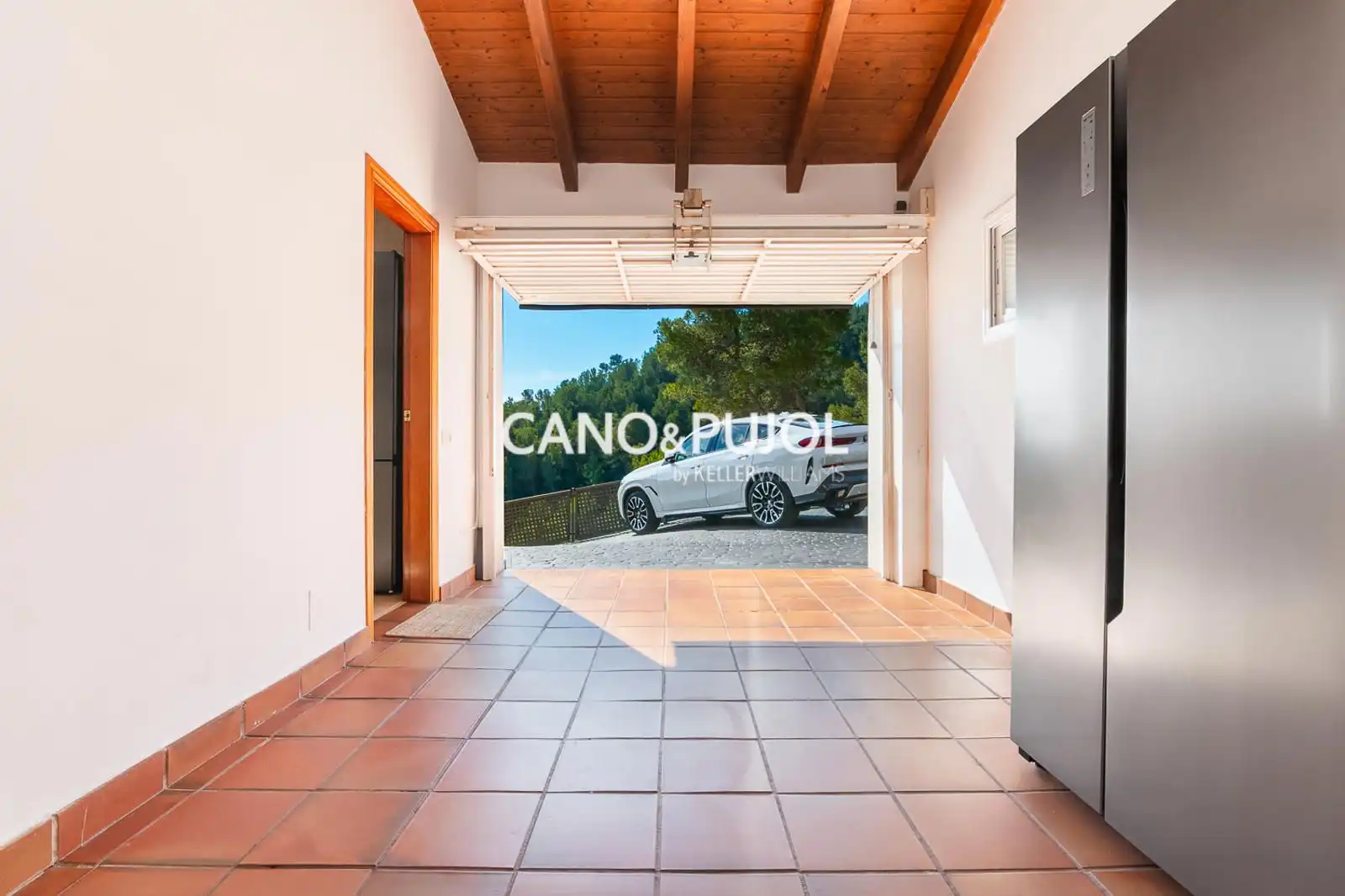 Vista exterior de Casa o chalet en venta en Corbera de Llobregat con Calefacción, Terraza y Trastero