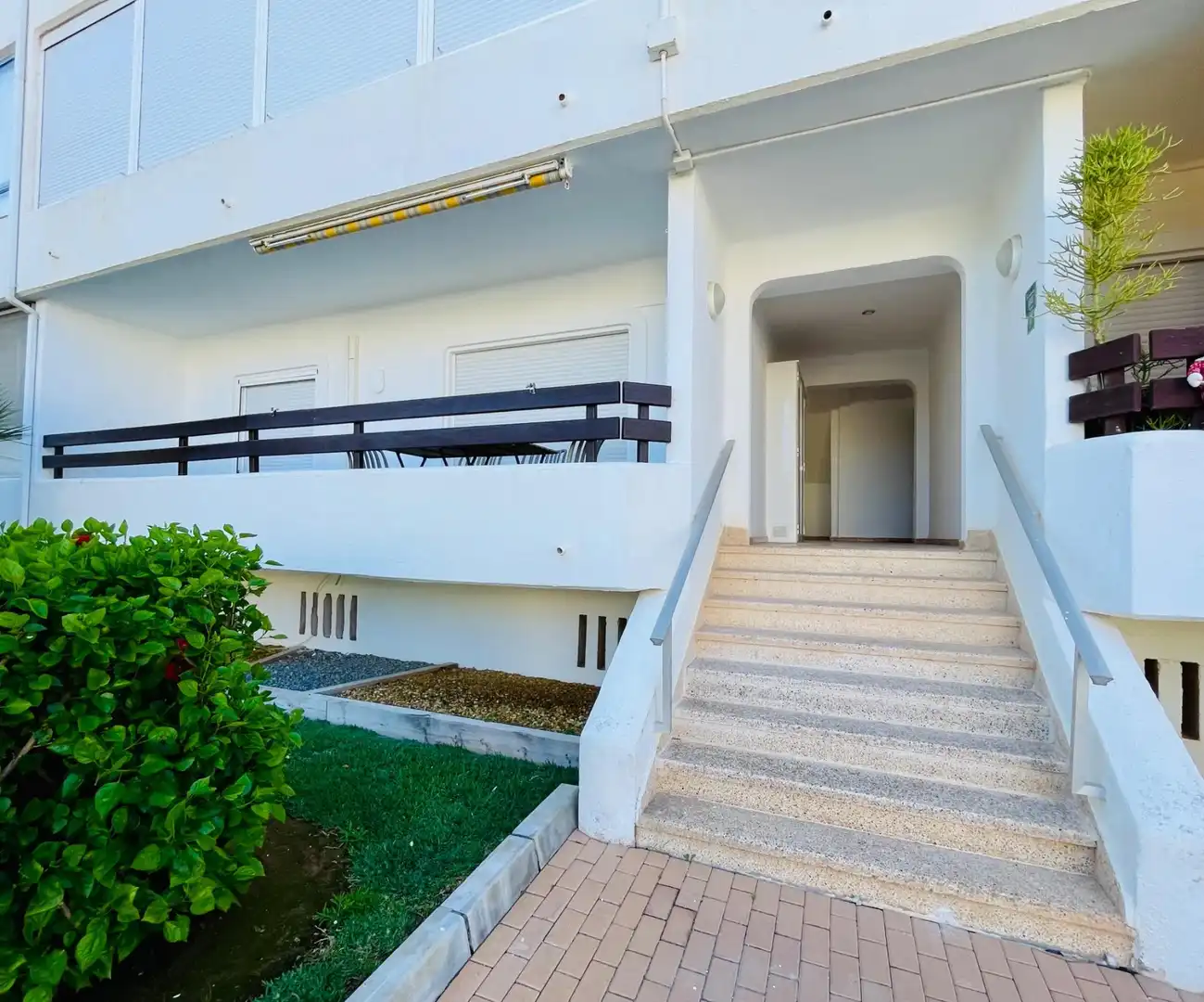 Terrasse von Wohnungen zum Verkauf in Dénia mit Klimaanlage, Heizung und Privatgarten