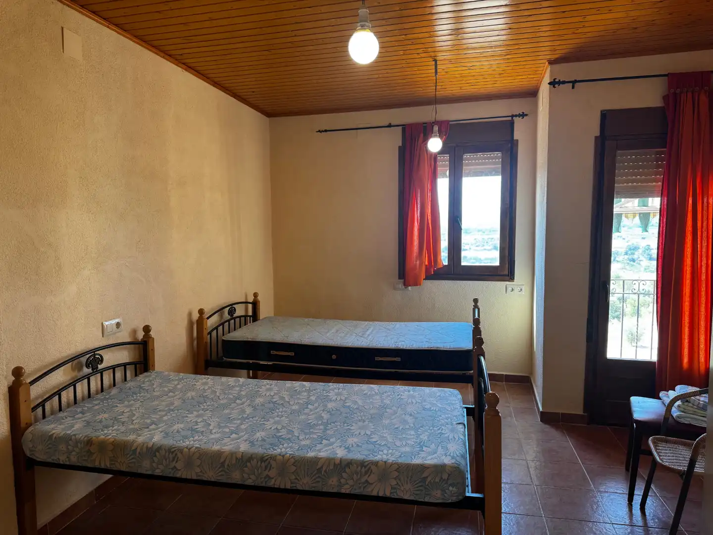 Bedroom of Country homes for sale in Cretas  with Heating, Private garden and Terrace