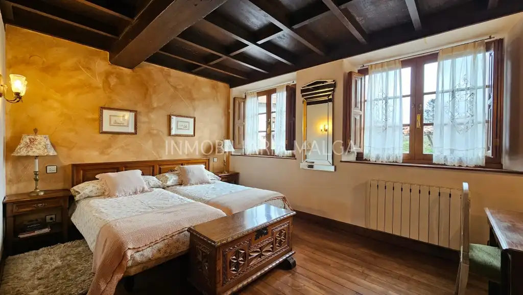 Habitación de Casa o chalet en venta en Colunga con Calefacción, Jardín privado y Parquet