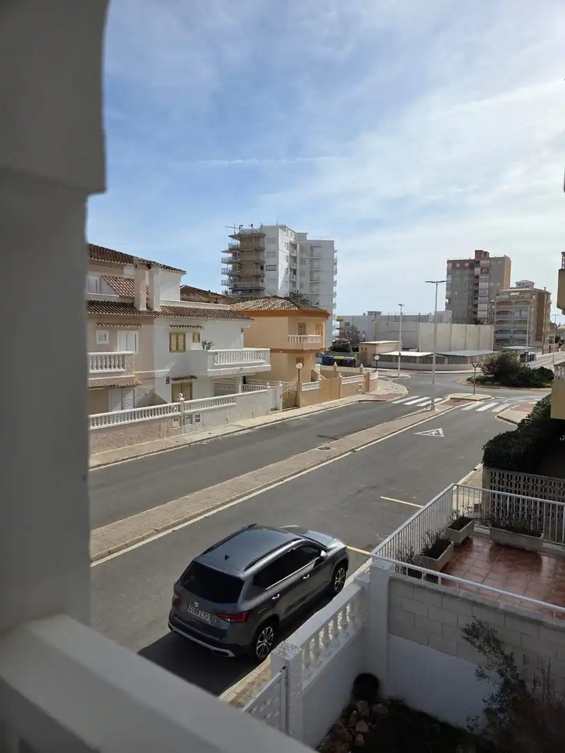Vista exterior de Casa adosada en venta en Sueca con Aire acondicionado, Terraza y Amueblado