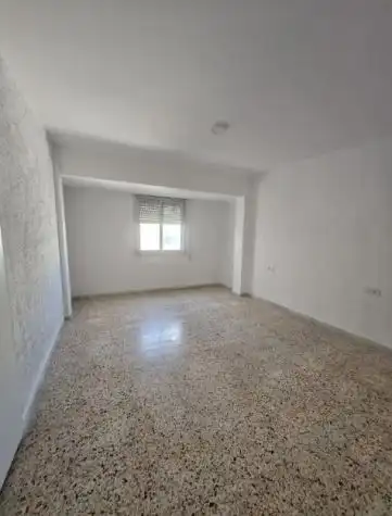 Schlafzimmer von Wohnung zur Miete in Canals mit Balkon und Alarm
