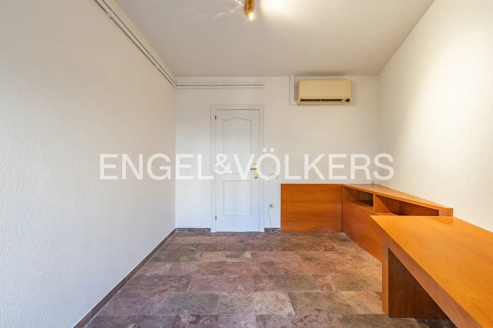 Dúplex en venta en Terrassa con Aire acondicionado, Calefacción y Terraza