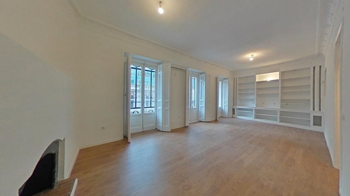 Pis en venda a Calle de Alberto Aguilera, Universidad - Malasaña