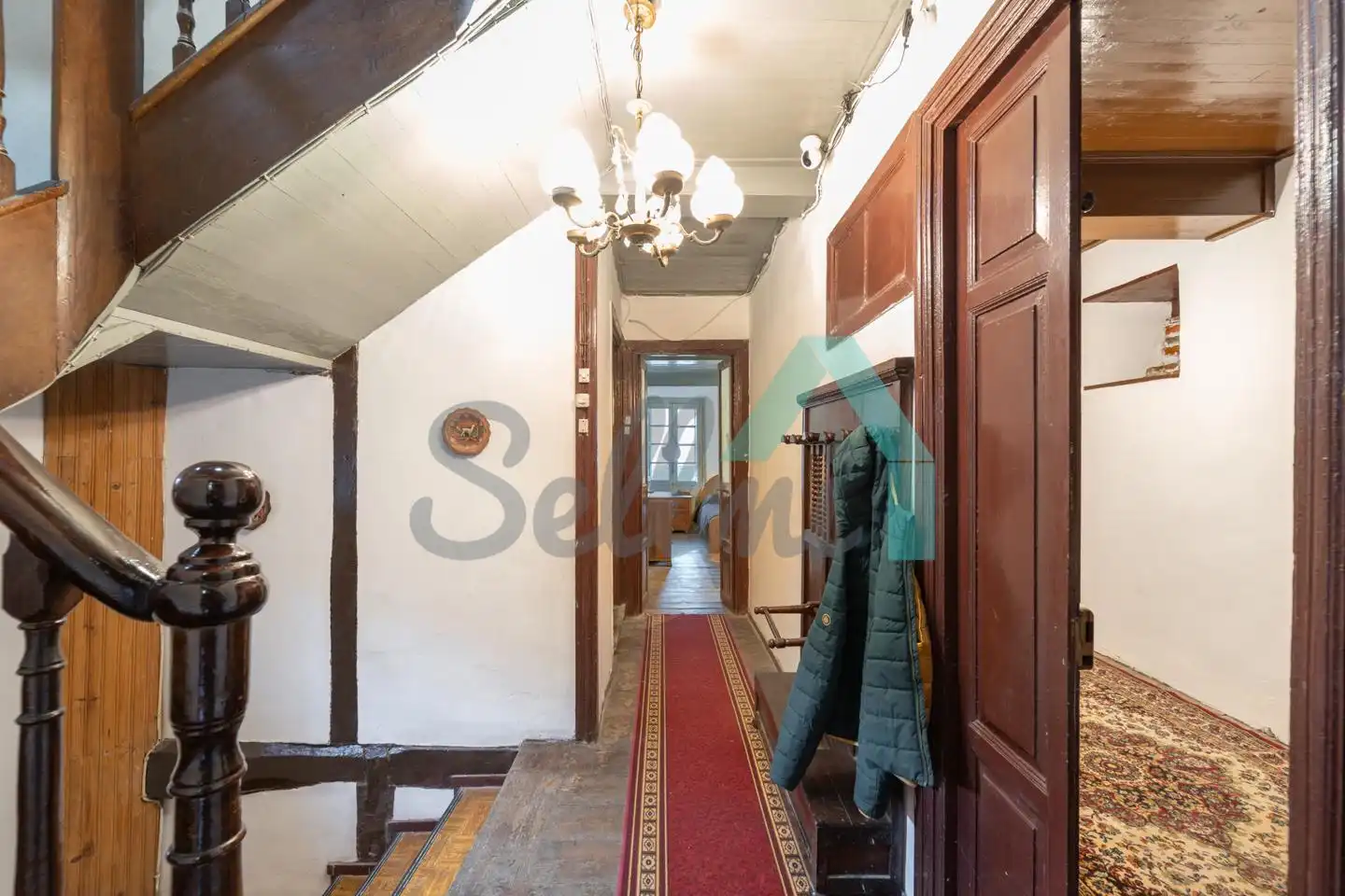 Casa adosada en venta en Quirós con Parquet y Trastero