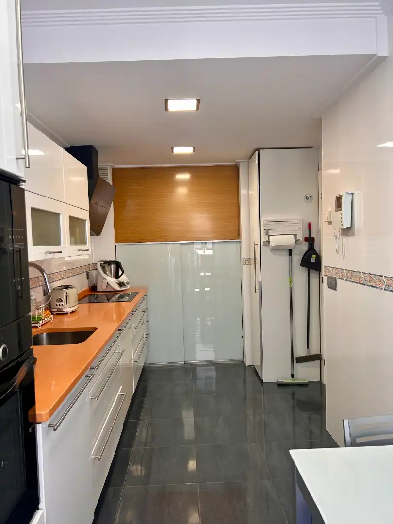 Kitchen of Duplexes for sale in Errenteria  with Heating, Terrace and Storage room