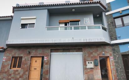 Exterior view of Building for sale in Santa Brígida