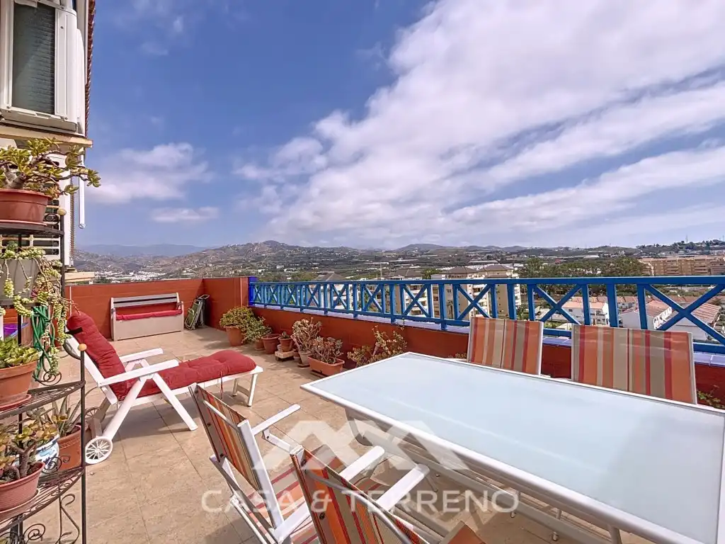 Terrasse von Dachboden zum Verkauf in Algarrobo mit Klimaanlage, Terrasse und Balkon
