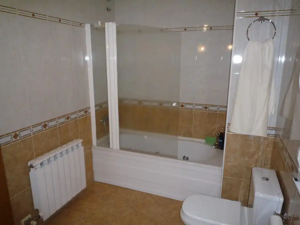 Baño de Casa adosada en venta en Carracedelo