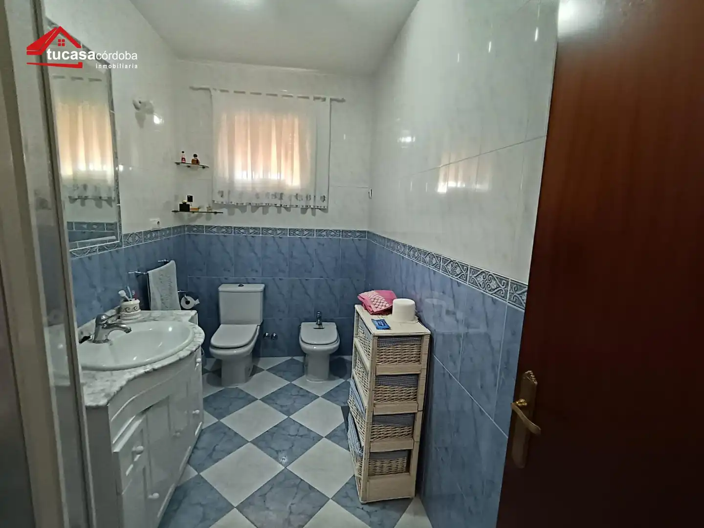 Baño de Casa o chalet en venta en Guadalcázar con Aire acondicionado, Terraza y Trastero