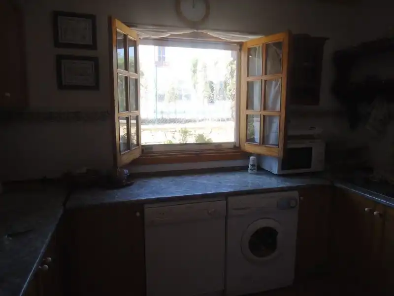 Cuina de Casa o xalet en venda en El Campello amb Aire condicionat, Terrassa i Piscina comunitària