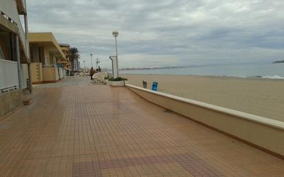 Vista exterior de Apartament en venda en La Manga del Mar Menor amb Balcó