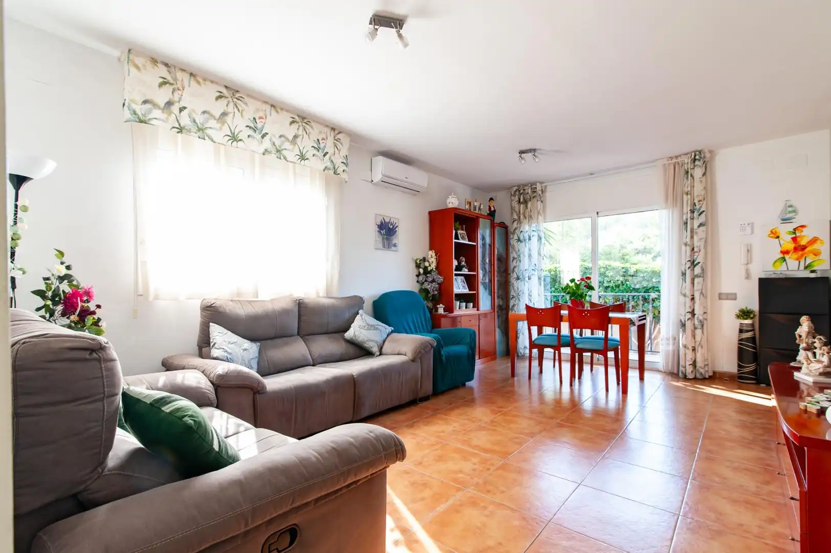 Casa con piscina en venta en Carrer COMTES DE BARCELONA, imagen 11