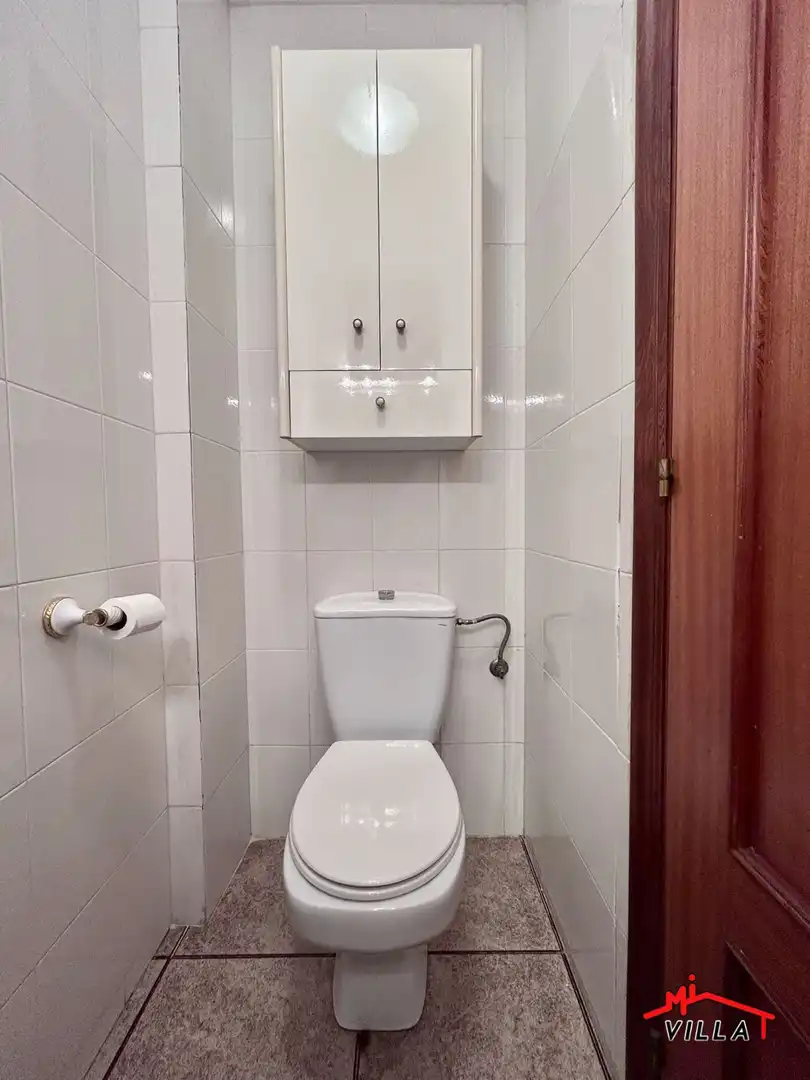 Baño de Casa adosada en venta en Laredo con Calefacción