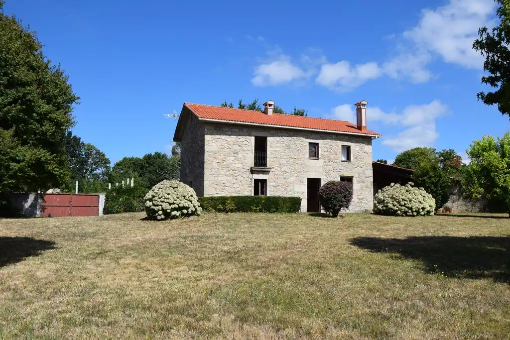 Casa rústica amb jardí en venda a Vilarmaior, imagen 8