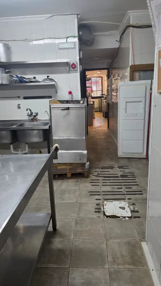 Cocina de Local en venta en Madridejos con Aire acondicionado