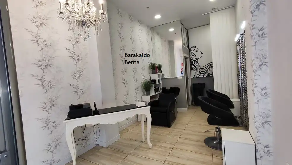 Local comercial en venda a Avenida A. Miranda, imagen 11