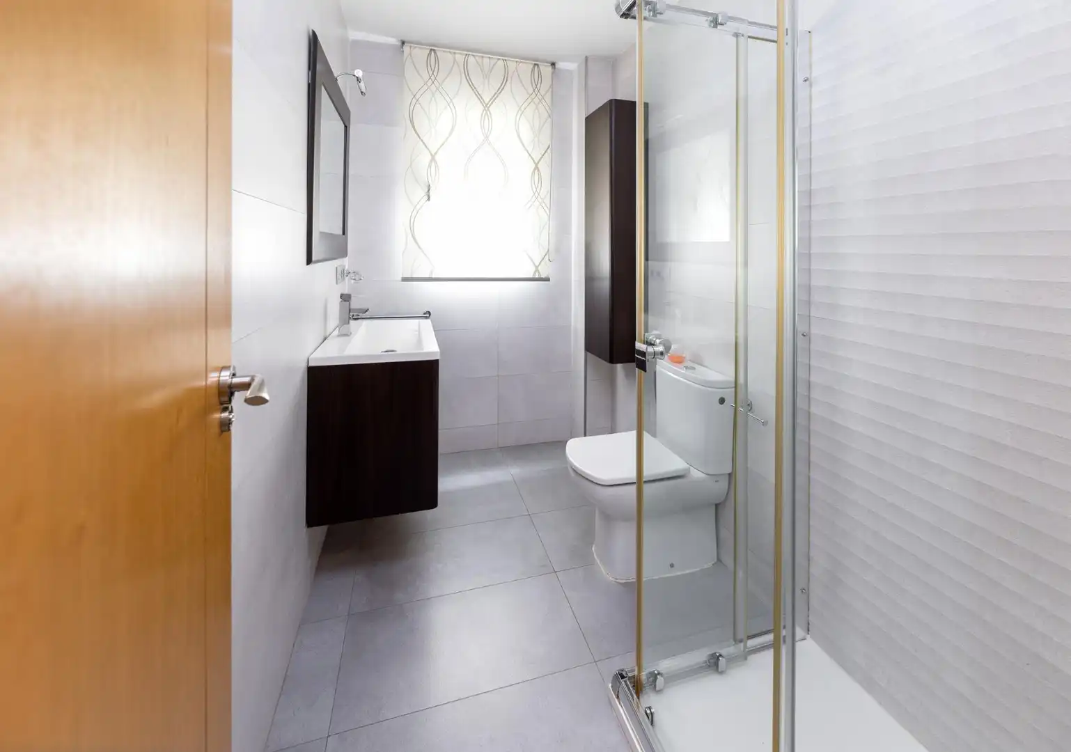 Bathroom of Attic for sale in Las Gabias  with Air Conditioner, Heating and Terrace
