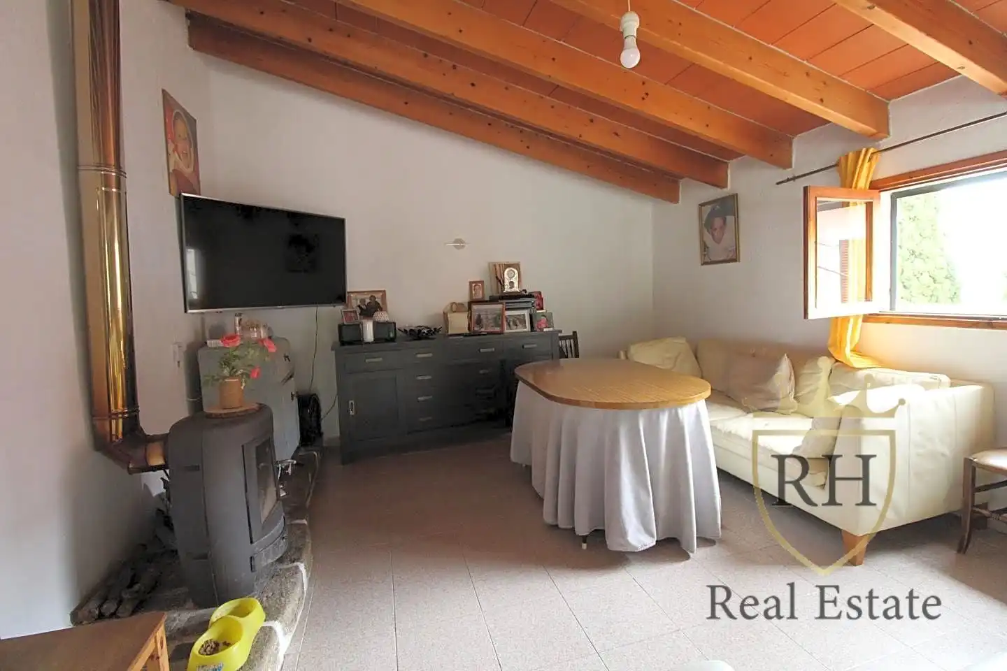 Sala d'estar de Casa o xalet en venda en Pollença amb Aire condicionat, Jardí privat i Terrassa