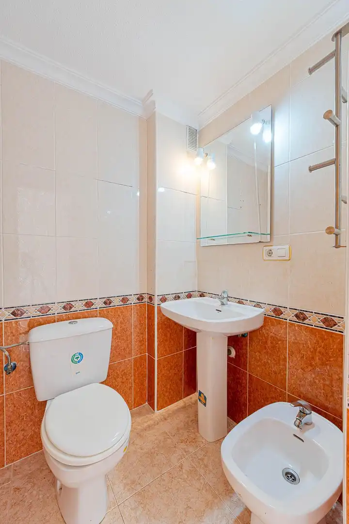 Badezimmer von Wohnungen zum Verkauf in Centro