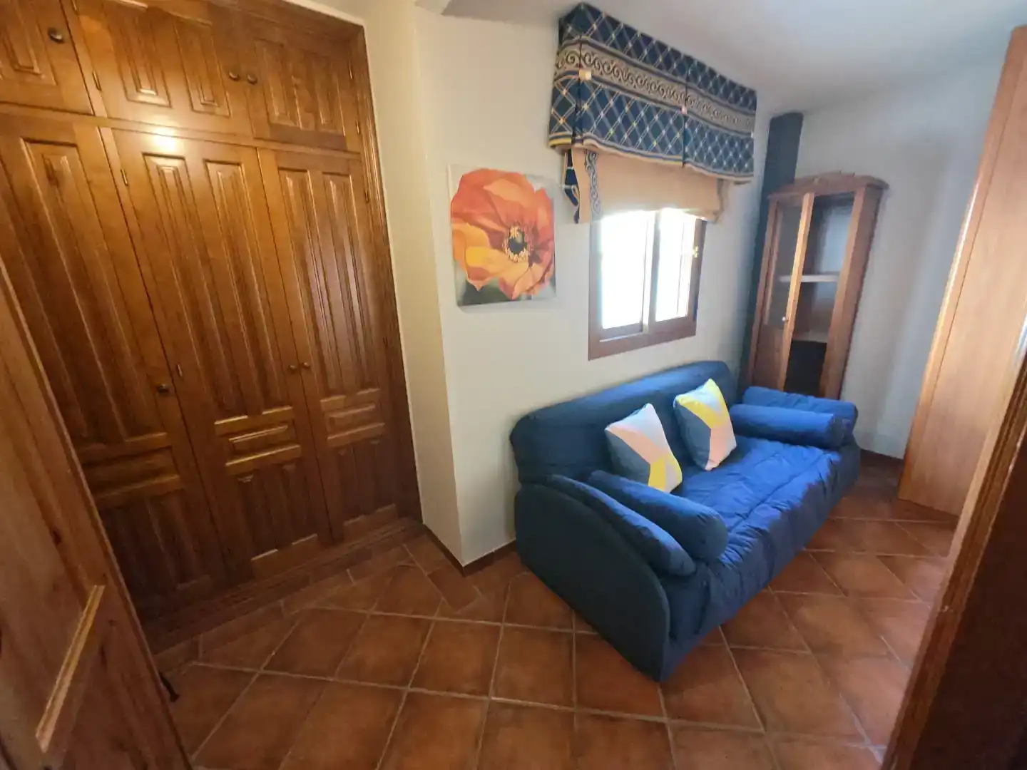 Sala d'estar de Casa adosada en venda en Sevilla amb Aire condicionat, Moblat i Balcó