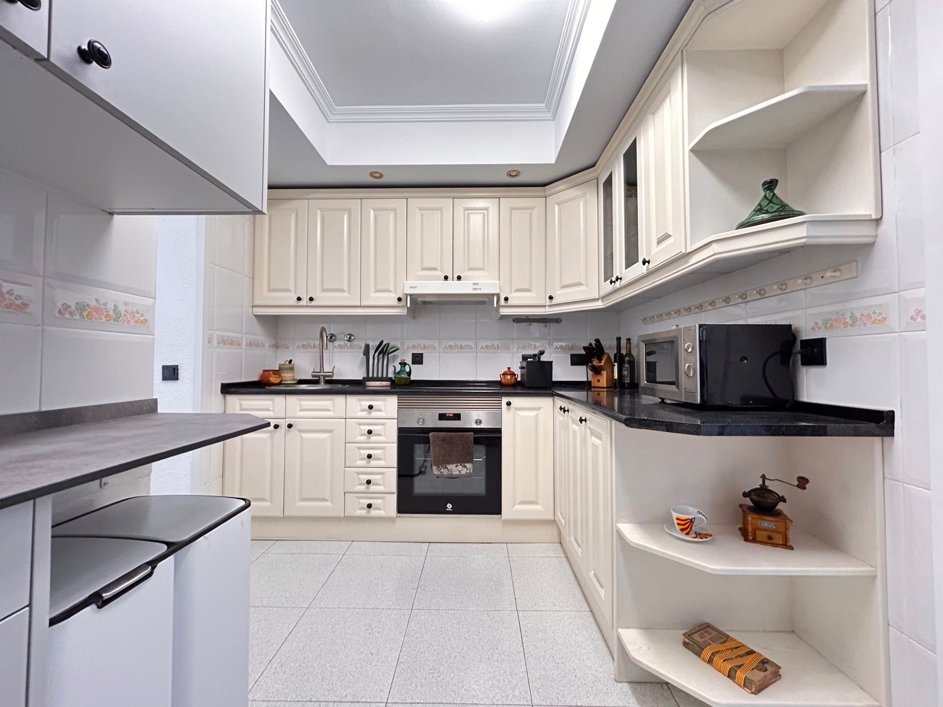 Cuina de Pis en venda en Reus amb Moblat, Forn i Rentadora