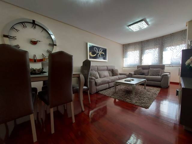 Piso en Venta en Logroño - Plaza de la Vendimia en San Adrián