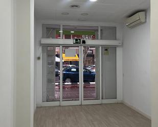 Premises to rent in  Valencia Capital  with Air Conditioner