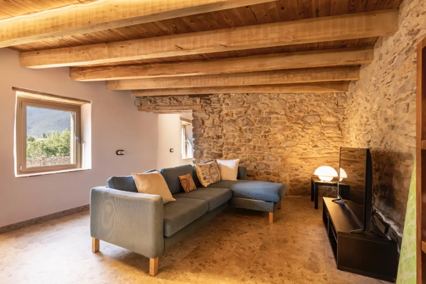 Sala d'estar de Finca rústica en venda en Prats i Sansor amb Calefacció