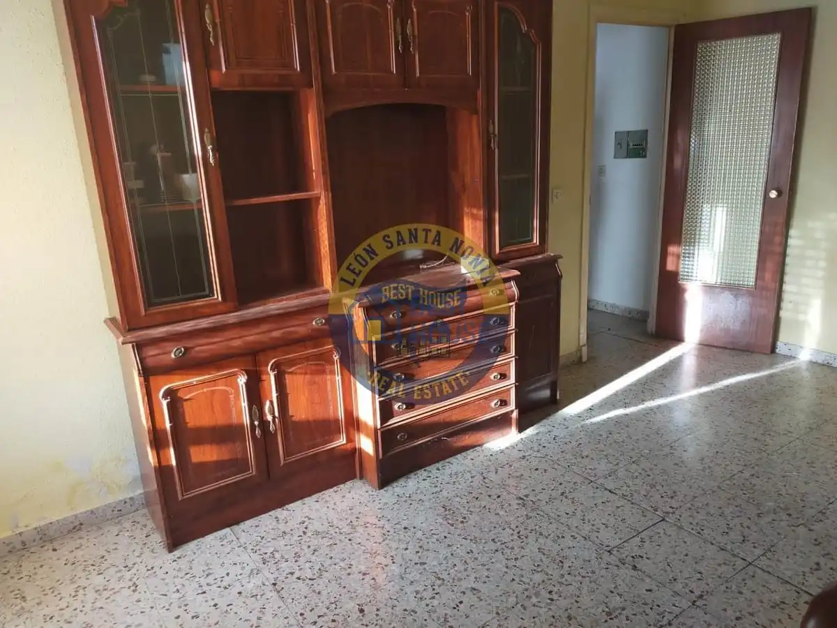 Flat for sale in Mansilla de las Mulas  with Private garden, Terrace and Storage room