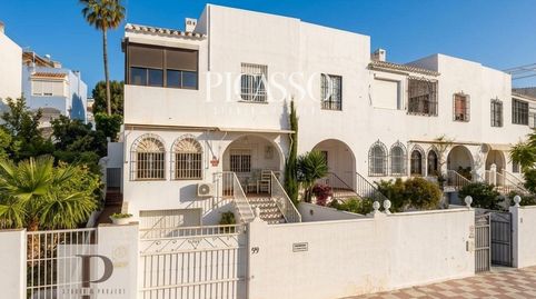 CHALET PAREADO CON VISTAS PANORÁMICAS A LA BAHÍA Y SOLÁRIUM EN LA COLINA