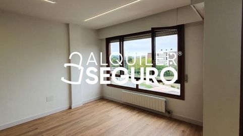 Foto 4 de Piso de alquiler en Ollarretxe, Sarrikobaso, Getxo