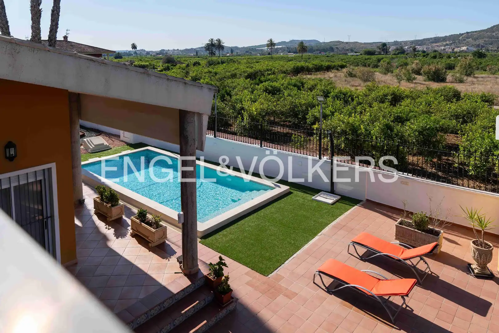 Terrassa de Finca rústica en venda en Orihuela amb Aire condicionat, Calefacció i Jardí privat