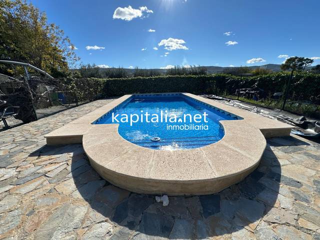 Casa-chalet en Venta en Agullent