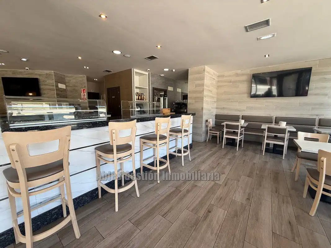 Local comercial en venta en Candamo 3, imagen 3