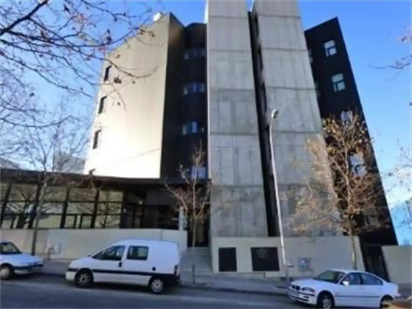 Vista exterior de Oficina en venda en Madrid