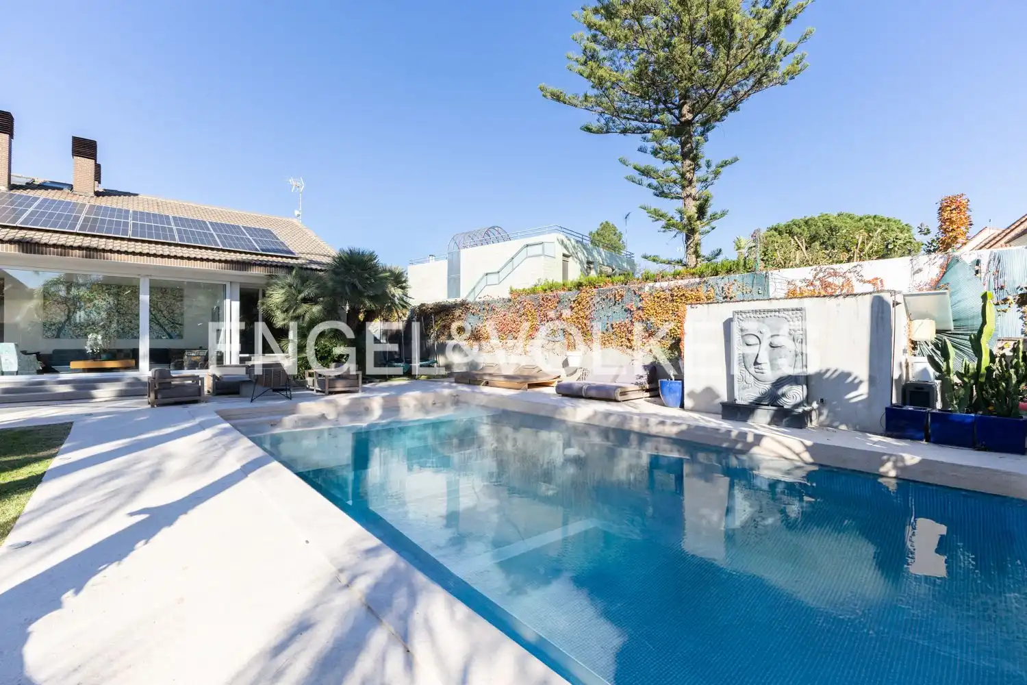 Piscina de Casa o xalet en venda en Paterna amb Aire condicionat, Calefacció i Jardí privat