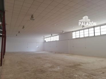Nave industrial en venta en Crevillent