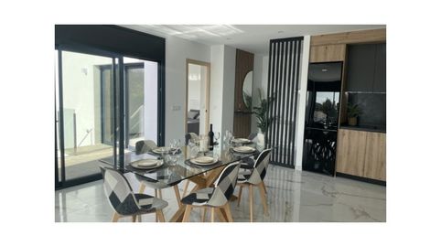 VILLA REFORMADA CON PISCINA Y LICENCIA TURÍSTICA, imatge 2